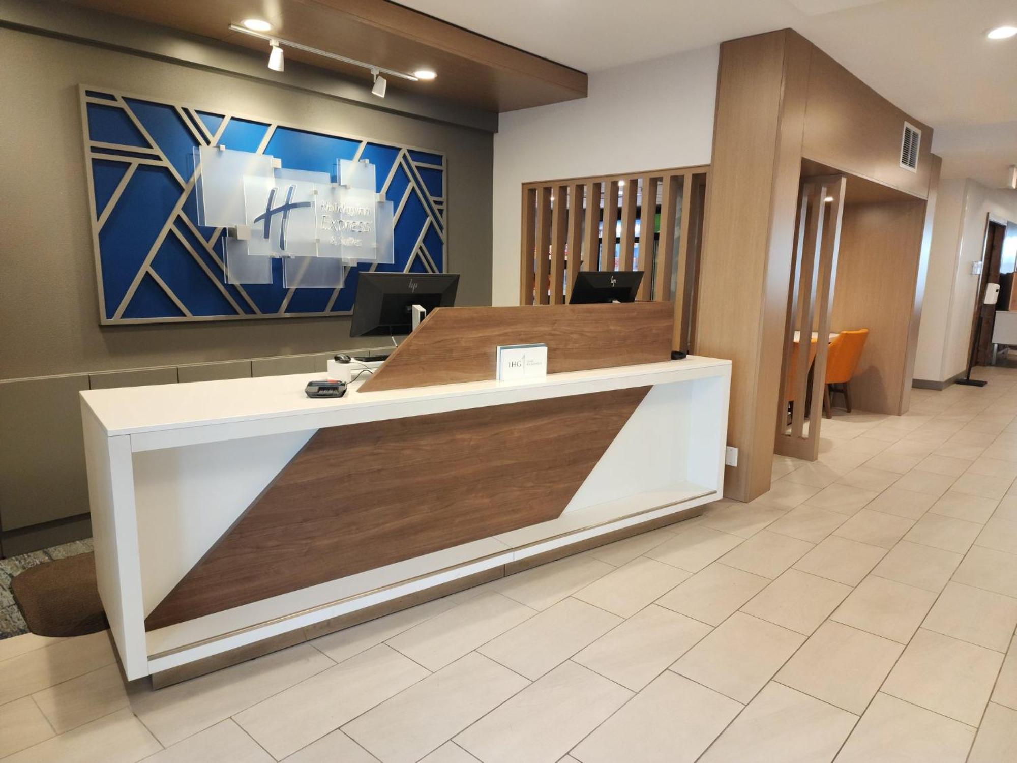 Holiday Inn Express Hotel & Suites Idaho Falls By Ihg Екстер'єр фото