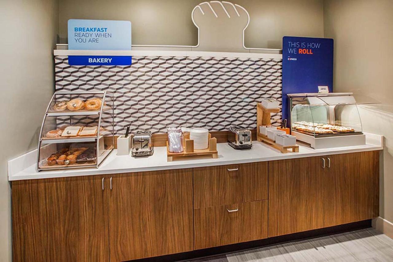 Holiday Inn Express Hotel & Suites Idaho Falls By Ihg Екстер'єр фото